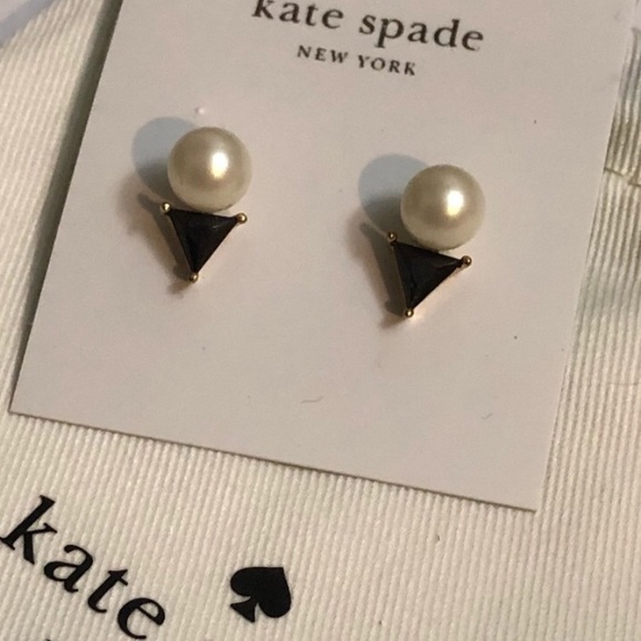 🎅🏻SALE🎅🏻Kate Spade faux pearl studs - Picture 4 of 4